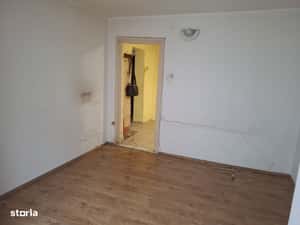 Vand apartament cu 2 camere la parter pe str. Grigore Alexandrescu — miniatura 4