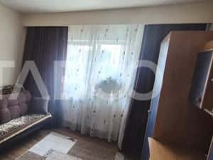 Apartament cu 2 camere de vanzare in Plopilor bloc izolat cu boxa