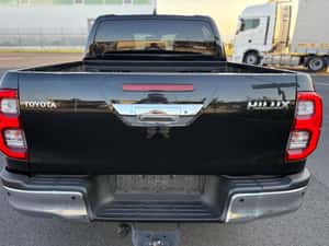 Toyota Hilux Automată 204 HP Diesel — miniatura 7