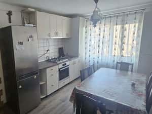 Apartament 2 camere de vanzare