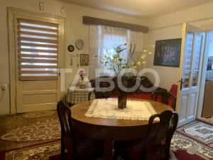 Casa cu 2 camere si gradina de vanzare in Sibiu zona Orasul de jos — miniatura 4
