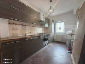Apartament 2 camere, 48.33 mp, decomandat, parcare, intermediar, zona — miniatura 2