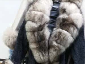 Vand palton din lana alcantara cu blana naturala de vulpe la 1550 lei — miniatura 8