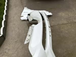 Aripă stânga față.bară față toyota raw 4. — miniatura 2