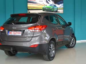Hyundai ix35 2015 2.0D, cutie manuala 6+1 trepte — miniatura 3