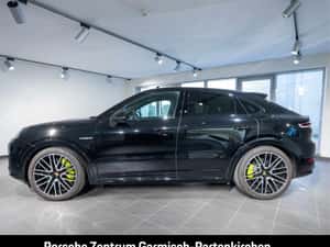 Porsche Cayenne 2024 Plug-in Hybrid - Second Hand — miniatura 2