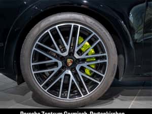 Porsche Cayenne 2024 Plug-in Hybrid - Second Hand — miniatura 6