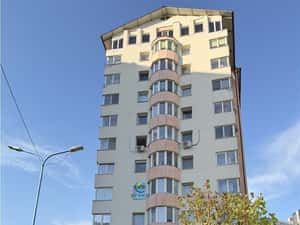 Vanzare garsoniera decomandata in bloc de apartamente, zona Garii — miniatura 5