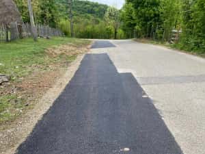 Servicii profesionale așternere mixturi asfaltice. Utilaje proprii și echipă specializată. — miniatura 8