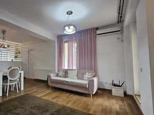 Duplex 3 camere Vatra Luminoasă/3 Băi/5 Terase/Parcare Proprie