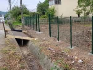 Vand garduri din plasa bordurată — miniatura 9