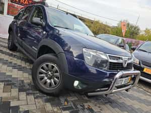 Dacia Duster Limited Edition 1.5 dci 4×4 2013 — miniatura 2