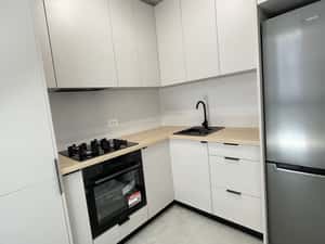 Garsoniera, 35mp, centrala, incalzire pardoseala, metrou,Hils Titanium — miniatura 5