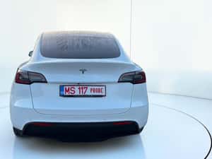 Tesla Model Y Long Range Dual Motor AWD – 100% Electric — miniatura 4
