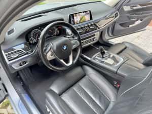 BMW Seria 7 - 740d xDrive 320cp Individual , Trapa , Laser , Proprietar ! — miniatura 6