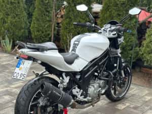 Hyosung GT 650 Naked limitat cat. A2    ( suzuki sv / honda hornet ) — miniatura 6