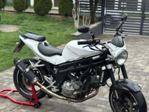 Hyosung GT 650 Naked limitat cat. A2    ( suzuki sv / honda hornet ) — miniatura 8