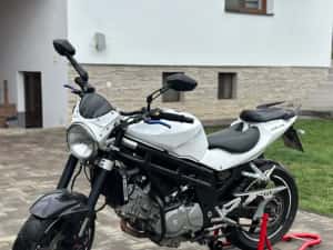 Hyosung GT 650 Naked limitat cat. A2    ( suzuki sv / honda hornet ) — miniatura 10