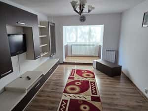 Apartament cu 3 camere, Decomandate ,Călugăreni,Et. 1 65 mp — miniatura 4