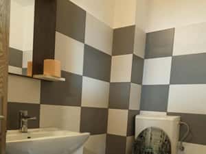 Apartament cu 3 camere, pe doua nivele, zona centrala — miniatura 3