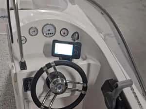 Vand barca cu motor si peridoc — miniatura 2