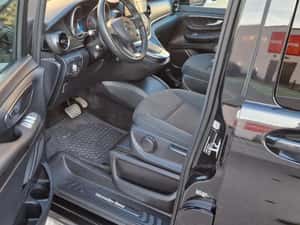 Mercedes-Benz V250d AMG Extralong — miniatura 6