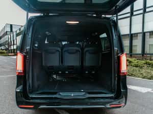 Mercedes-Benz V250d AMG Extralong — miniatura 7