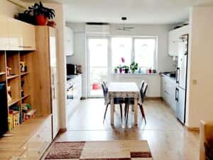 Apartament cu 3 camere de vânzare în zona Calea Surii Mici — miniatura 3