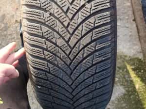 Vand 2 anvelope de iarna firestone 215/65/R16 — miniatura 2
