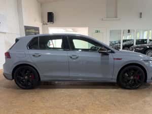 Volkswagen Golf, 32.920 km — miniatura 6