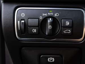 Volvo XC60 - SUV Automată 190 HP Diesel — miniatura 2