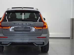 Volvo XC60 Automată 250 HP Benzină — miniatura 4