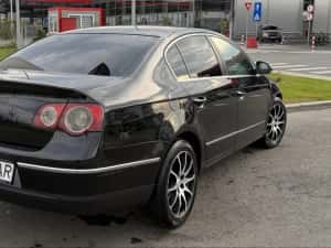 Wolkswagen Passat 2009 2.0 D 140 CP Manual 6+1 Trepte 4 Motion 4X4 Navi Alcantara — miniatura 3