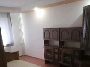 Apartament 2 camere, et. 3, decomandat - Zona Casa Tineretului — miniatura 4