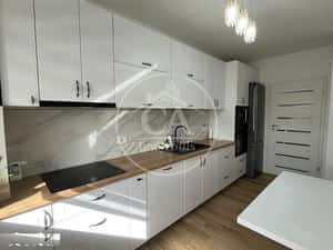 Inchiriez ap. 2 camere bloc  nou — miniatura 2