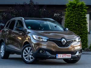 Renault Kadjar 4x4 / 1.6 dCi / Bose Edition / Panoramic / 2016 — miniatura 3