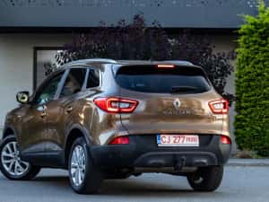 Renault Kadjar 4x4 / 1.6 dCi / Bose Edition / Panoramic / 2016 — miniatura 4