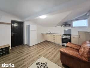 Inchiriere Apartament cu 2 camere, garaj și scara interioară — miniatura 6