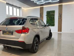** BMW X1 ** — miniatura 4