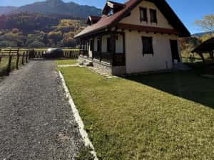 Cabana de inchiriat la poalele muntilor Piatra Craiului — miniatura 2