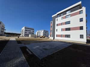 Proprietar vand apartament nou Micro 17 — miniatura 7