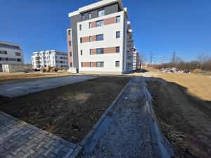 Proprietar vand apartament nou Micro 17 — miniatura 8