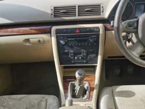 dezmembrez audi a4 b7/bara fata a4 b7/faruri xenon/stopuri a4 b7 — miniatura 6