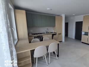 Apartament cu 3 camere, terasă spectaculoasă de 63 mp – zona Vivo