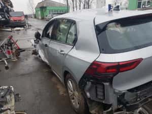 Fata usa stanga spate Volkswagen Golf 8 (2020 - 2024) — miniatura 10