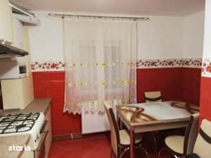 Proprietar inchiriez apartament 2 camere zona Bucovina — miniatura 4