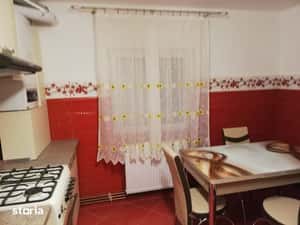 Proprietar inchiriez apartament 2 camere zona Bucovina — miniatura 5