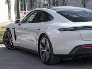 Porsche Taycan Automată 476 HP Electric — miniatura 3