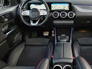 Mercedes-Benz GLA 200 Automată 163 HP Benzină — miniatura 5