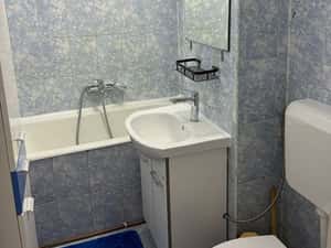 Inchiriez apartament 2 camere zona Astra-Saturn — miniatura 6